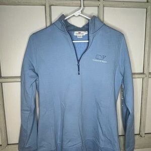 Vineyard vines sweatshirt